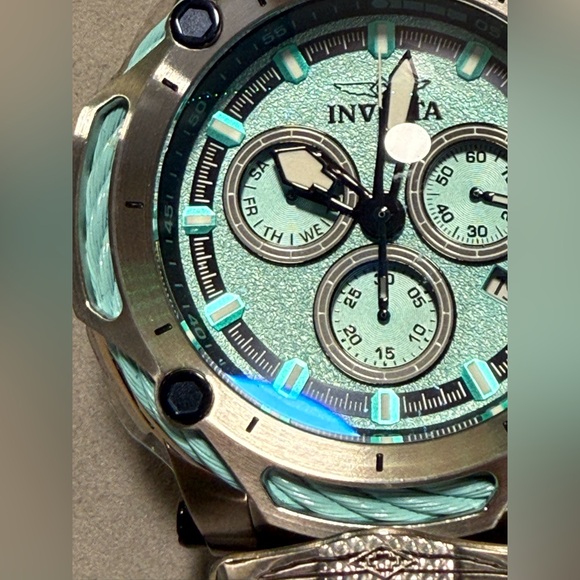 Invicta Bolt Men’s Watch
Model 42196 - Picture 4 of 11